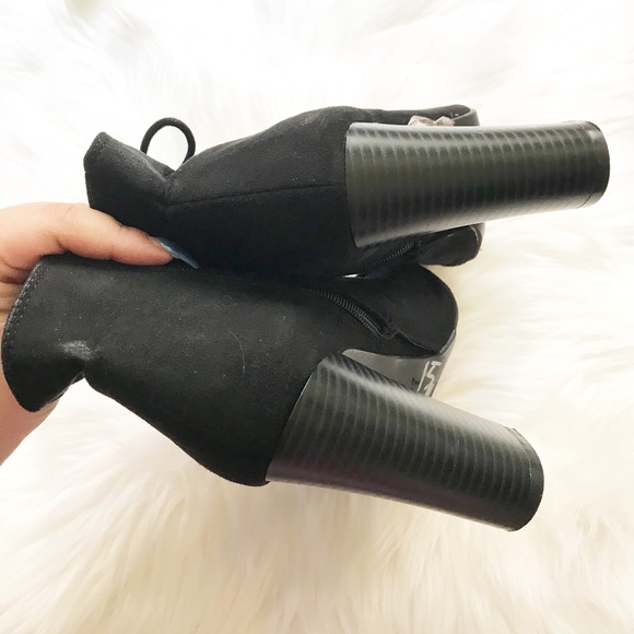 Black peep toe booties - Picture 4 of 4